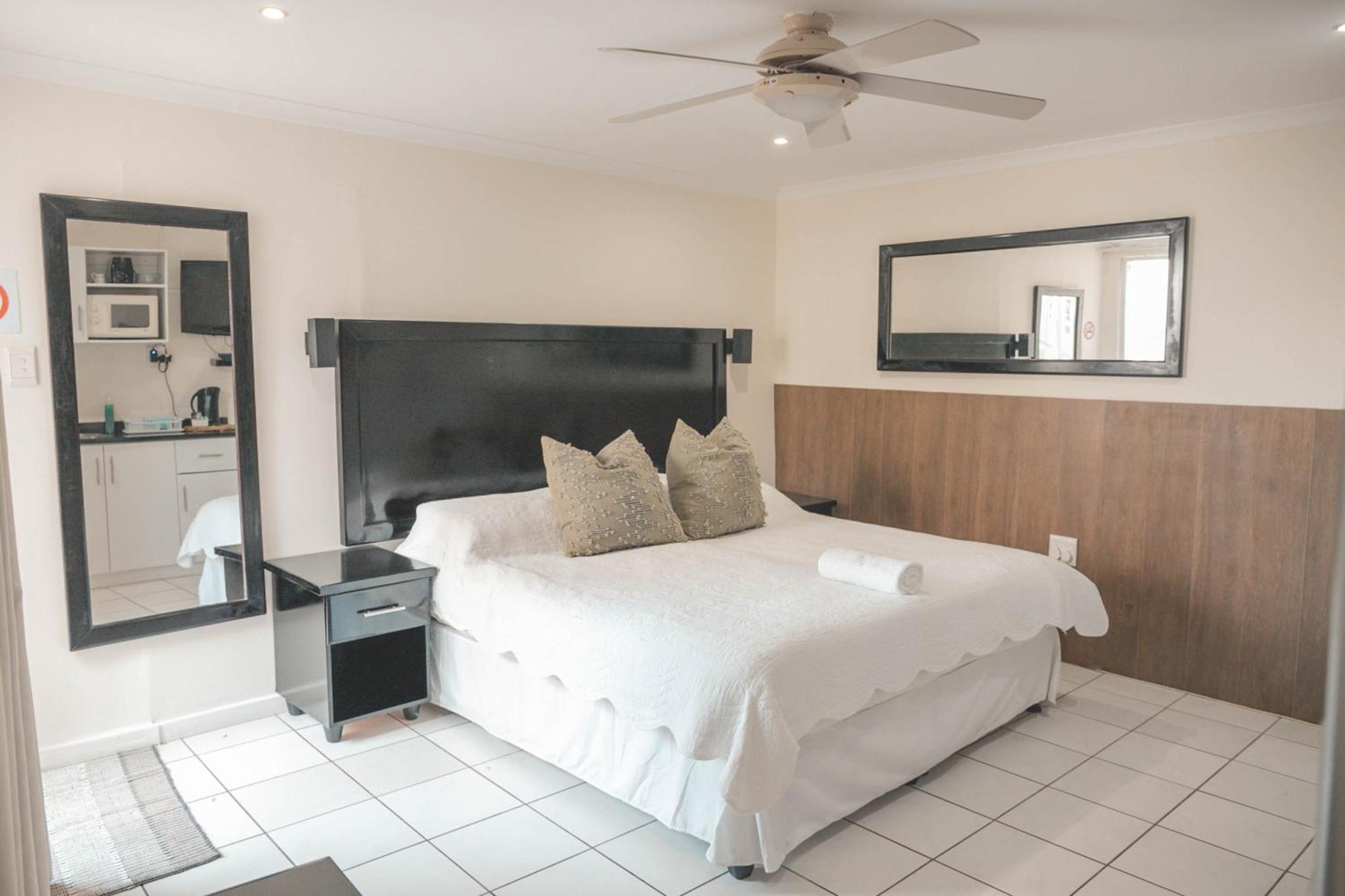 Beside Still Waters Boutique Hotel Durban Bagian luar foto