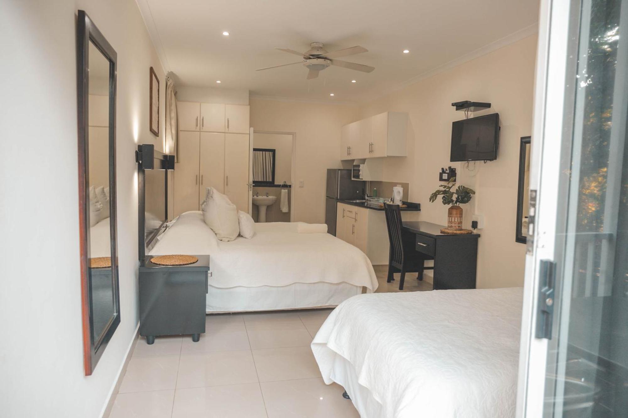 Beside Still Waters Boutique Hotel Durban Bagian luar foto